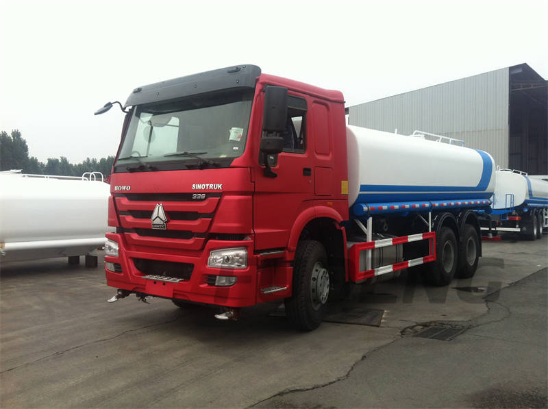 howo 6x4 water tanker truck (2)